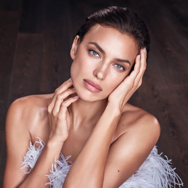 روتين العناية بالبشرة بأسلوب إيرينا شايك وأهم نصائحها الجمالية