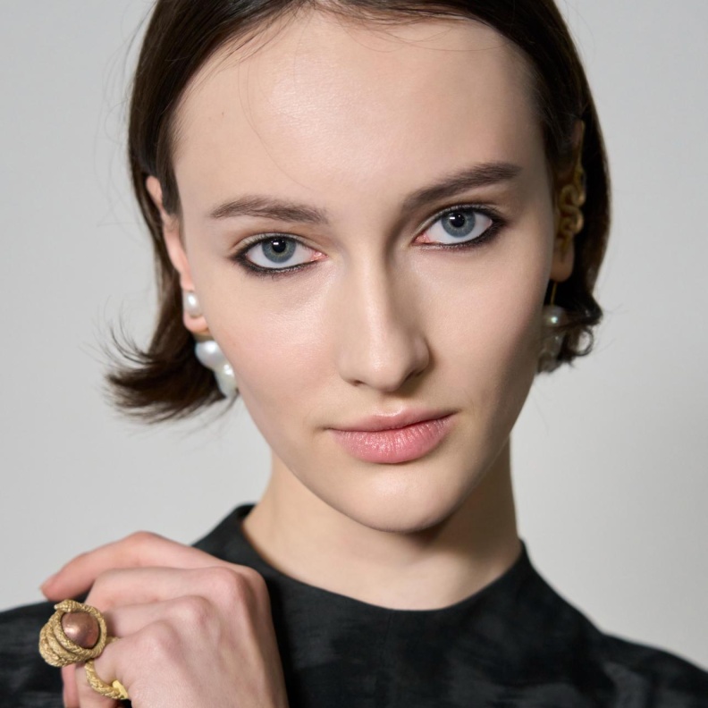 لا تدعي الإرهاق يتسلل إلى بشرتك.. كيفية التغلب على الترهل خلال ليالي رمضان