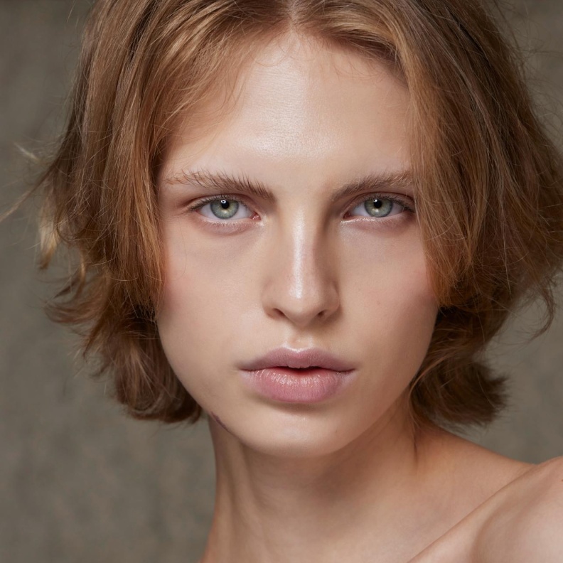 وداعاً للمسامات السوداء..طرق فعالة للتخلص منها واستعادة بشرة نقية