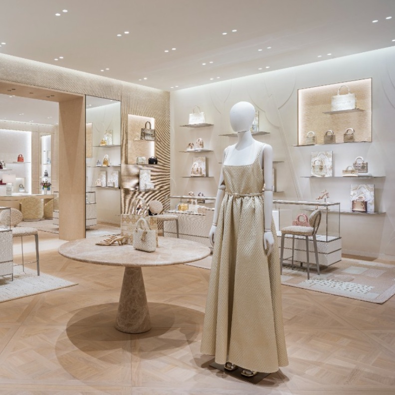 "ديور" Dior تكشف عن بوتيك جديد لها في البحرين
