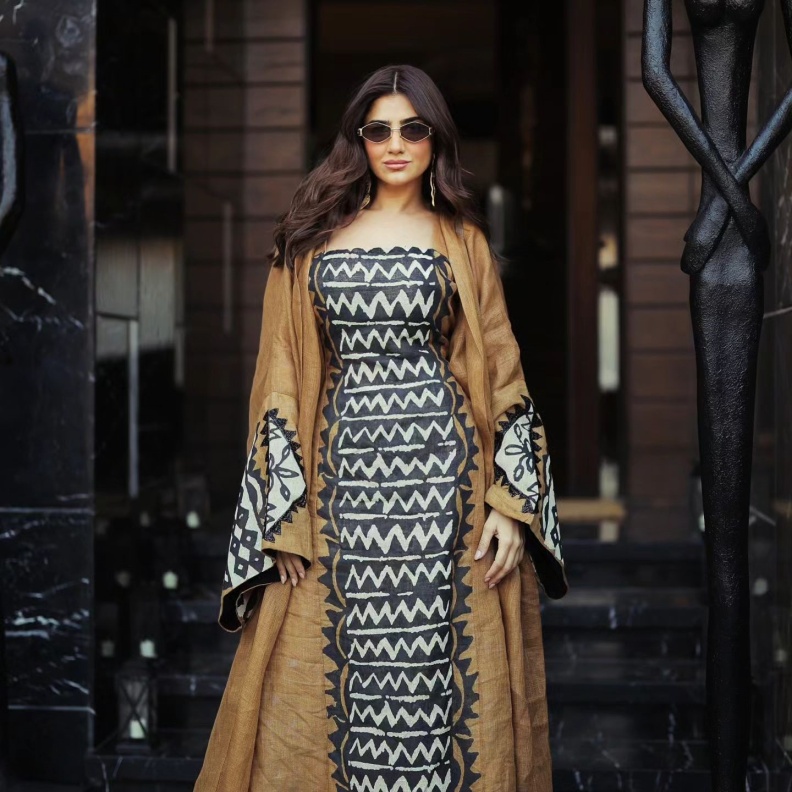 اطلالات رمضانية محتشمة تلهمك بها مي عمر نجمة مسلسل "نعمة الأفوكاتو" 