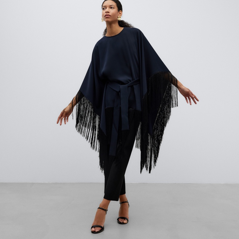 "أدولفو دومينغيز" تطرح مجموعة رمضانية خلّابة تألّقي بأزياء أنيقة ومستدامة