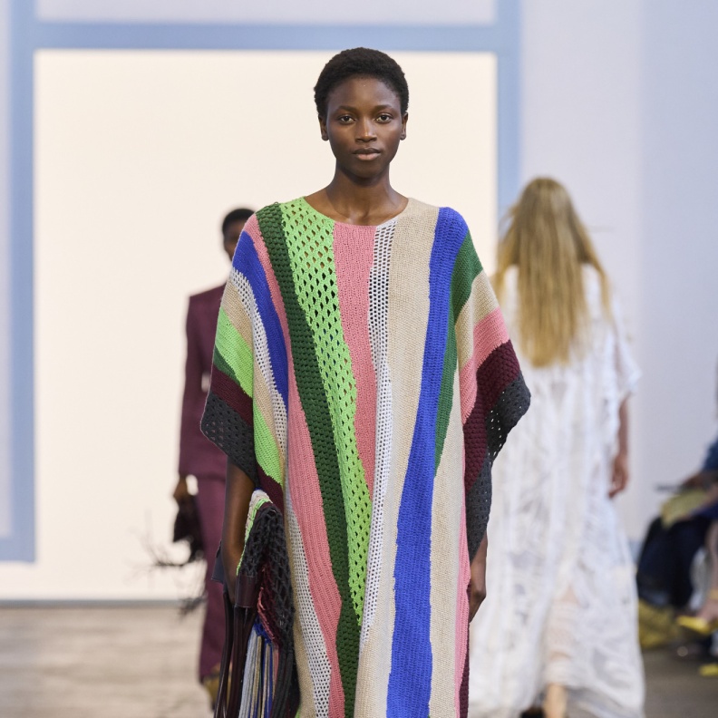 إطلالات رمضان 2024 من آخر صيحات الموضة الرائجة