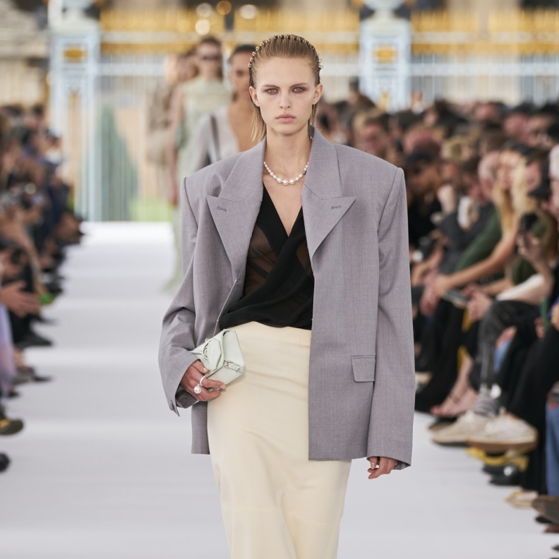 البليزر الـ Oversized قوة شخصية أم أسلوب ذكوري؟