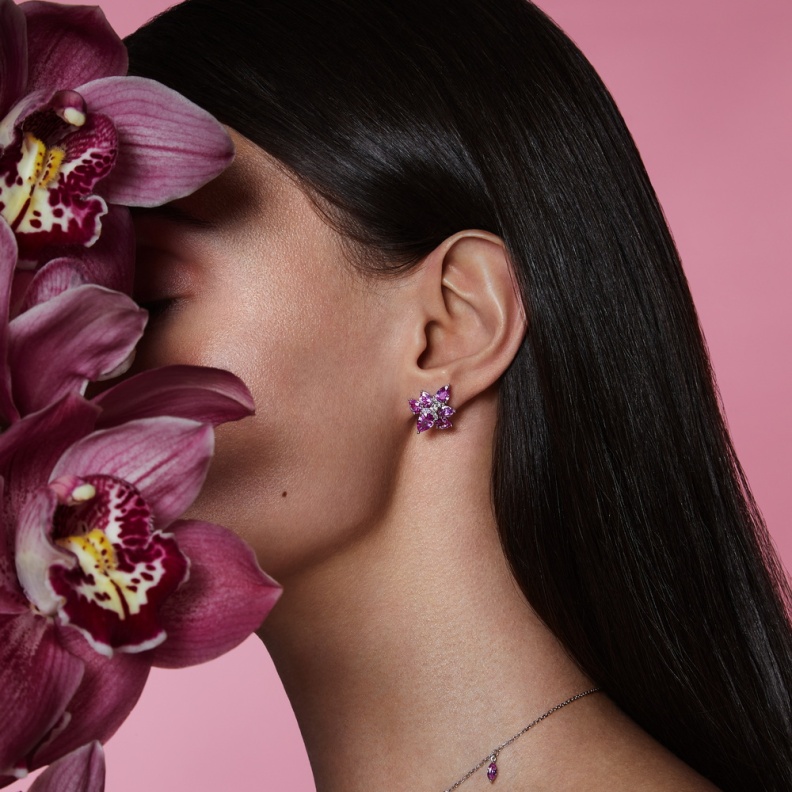 كيف تختارين لون الحجر الكريم المناسب لبشرتِك