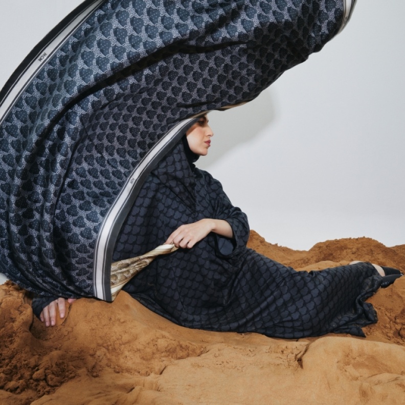 MCM تطلق أول تشكيلاتها المصغّرة من الأزياء لموسم رمضان بالتعاون مع  HANAN HOUACHMI