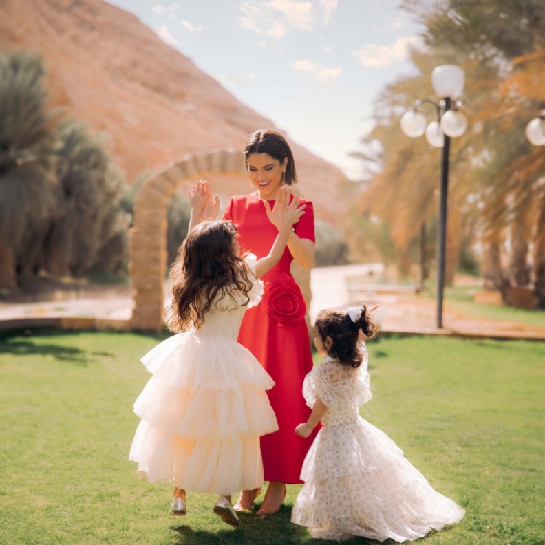 دليل أناقة عيد الفطر لكِ ولصغارك مع نجود الرميحي وMYTHERESA