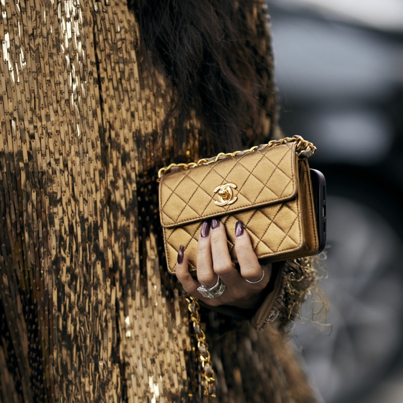 حقائب اليد الذهبية إختيارك الأساسي في رمضان 2024