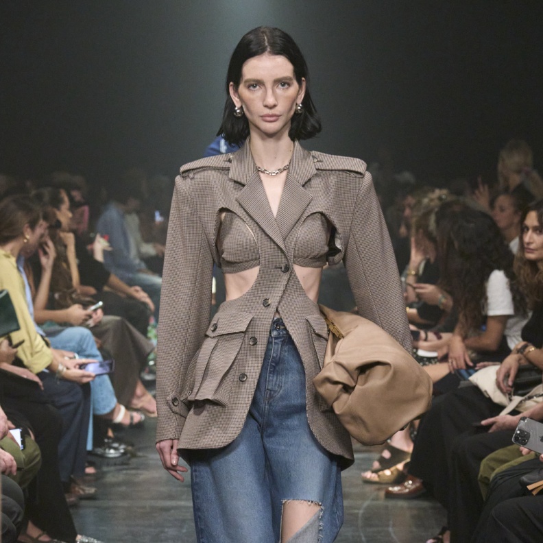 إطلالة من Rokh