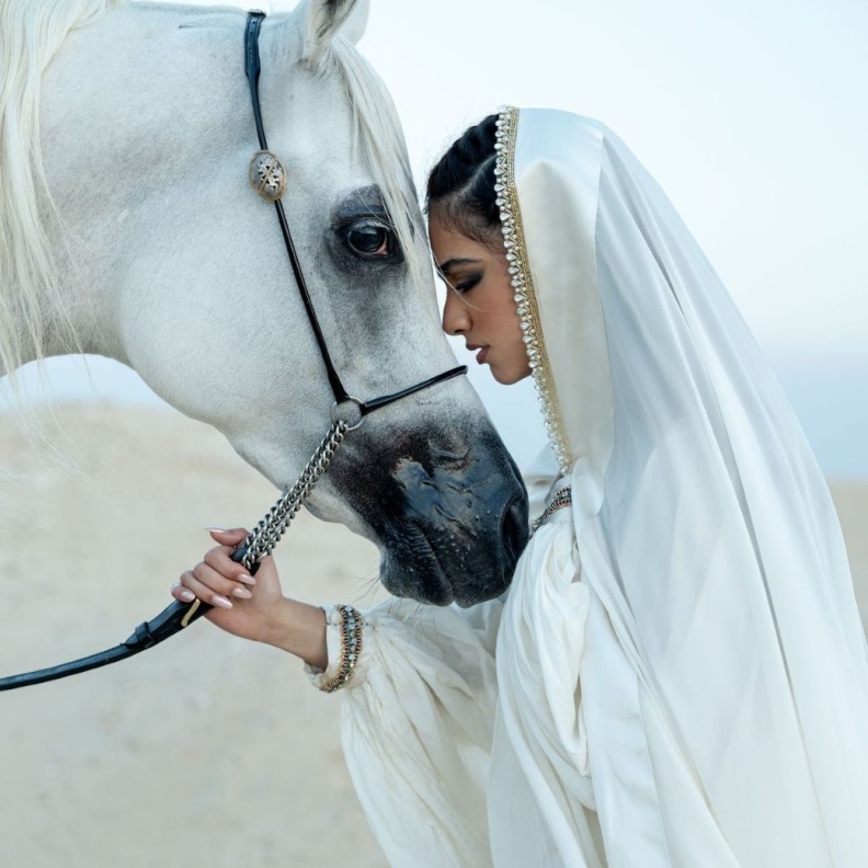 المصورة "هلا الجهوري" لـ عروس "هي":  حددي أسلوب صور زفافك مع المصور وإختاريه بذكاء