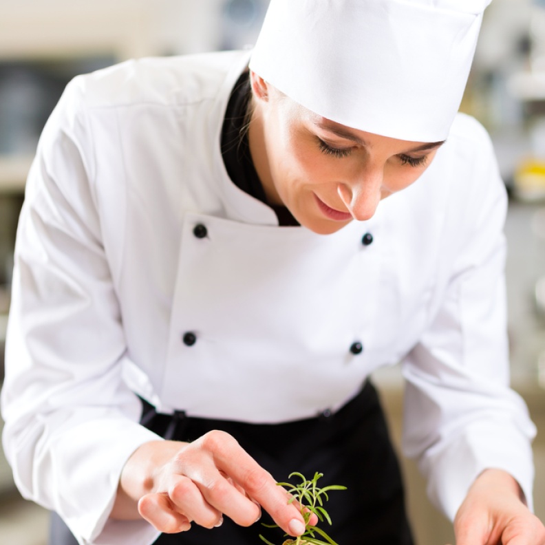 توجهات تقنية تُغيّر تجربة عملاء المطاعم في الشرق الأوسط