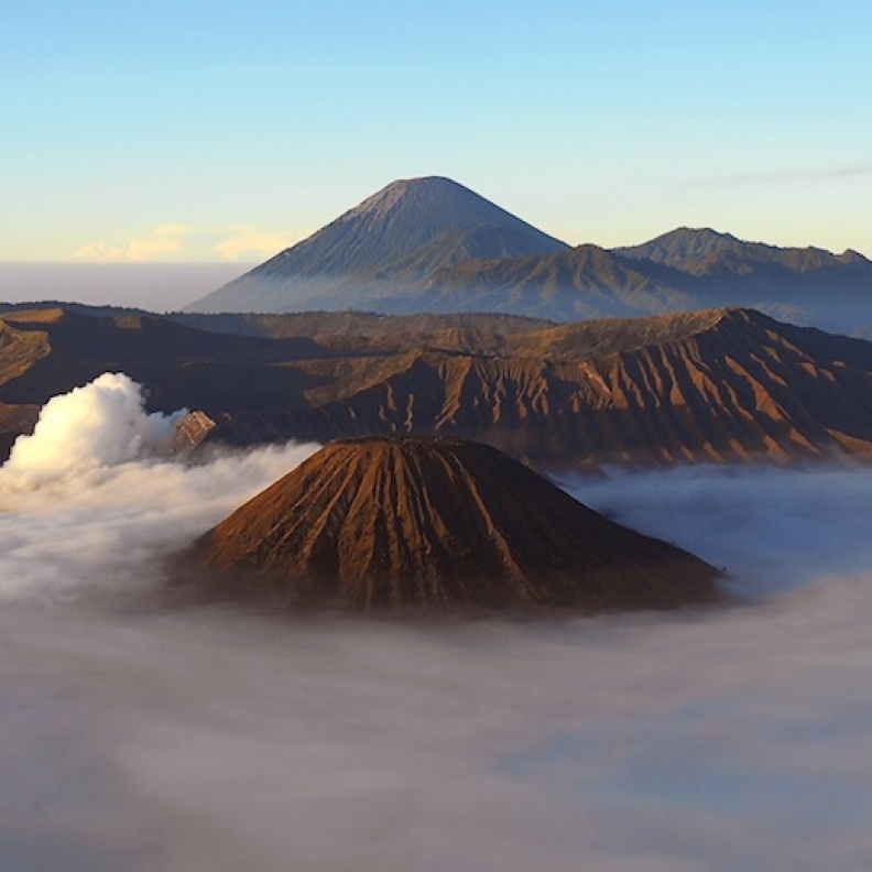 أفضل المواقع السياحية في إندونيسيا