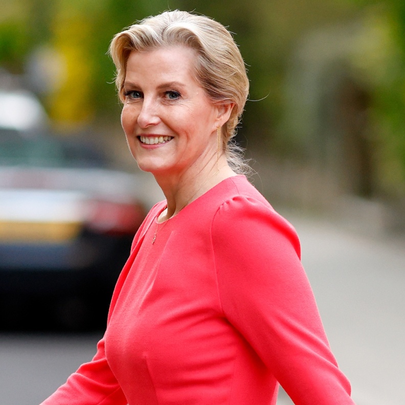 خطوة جريئة للدوقة صوفي في عالم الموضة