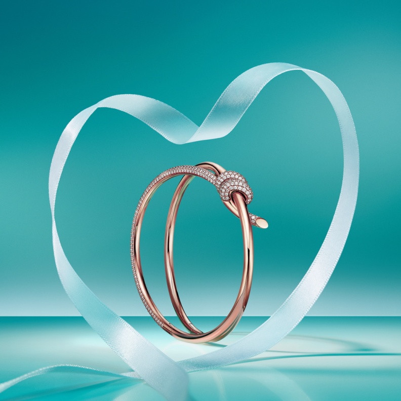 سوار تيفاني الفاخر