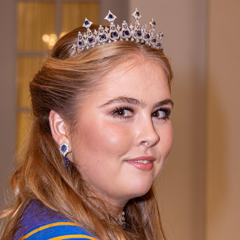 محن مرعبة مرت بها الأميرة أماليا ولية عهد هولندا