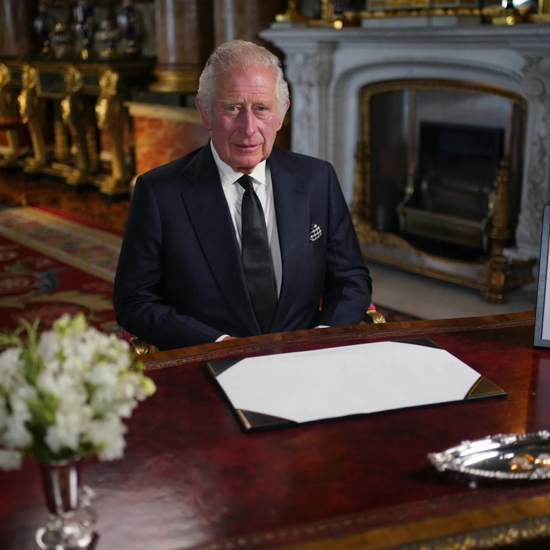 نساء في حياة تشارلز.. الحياة العاطفية للملك قبل زواجه من كاميلا