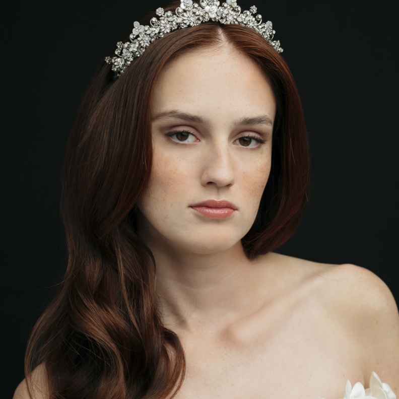 عززي جمالك في الربيع مع أجدد مستحضرات العناية بالبشرة والشعر