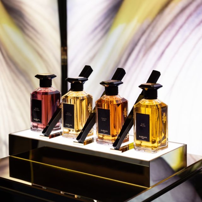  Guerlain تقيم حفل عشاء فاخر مع إطلالات على برج خليفة  احتفاءً بتشكيلتها PARFUMERIE D’ART 