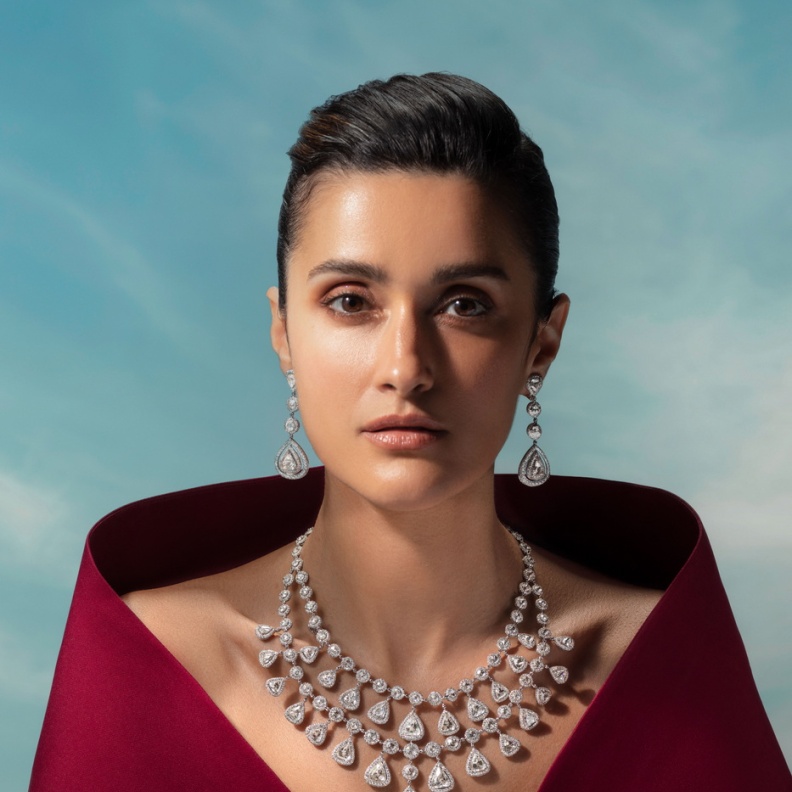 Alok Lodha_Lace of Radiance