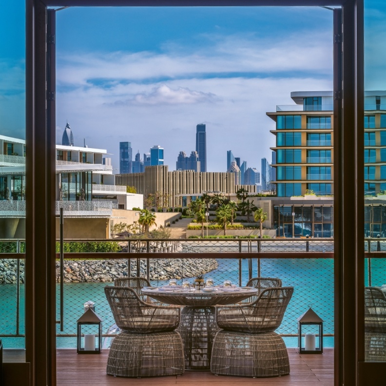 منتجع بولغري دبي يقدم مفهوماً جديداً لمطعم نادي اليخوت بإشراف الشيف نيكو روميتو