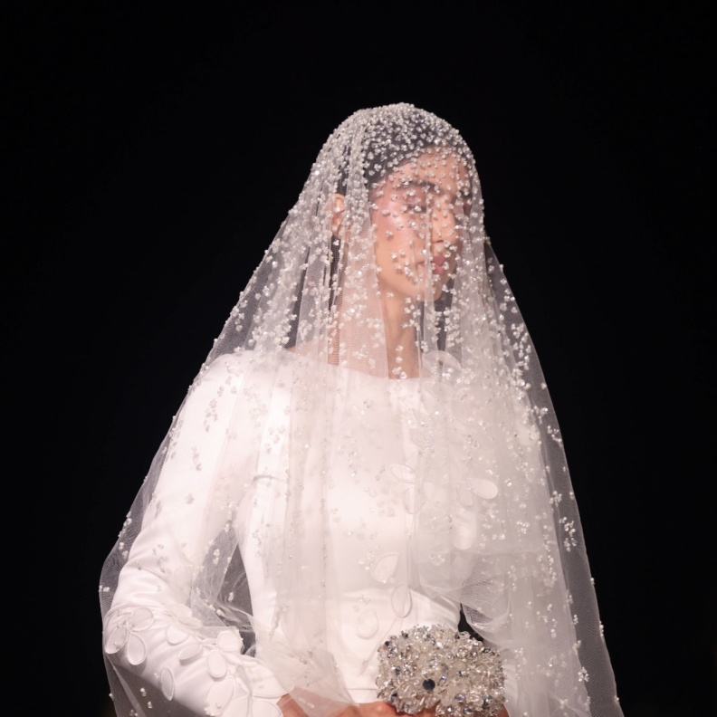 دار رامي قاضي تقدم مجموعة ربيع صيف 2024 في العلا