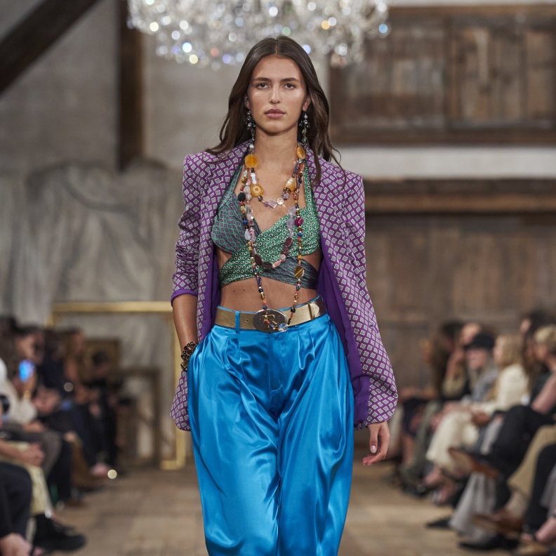 إطلالة منعشة وأنيقة من Ralph LAuren