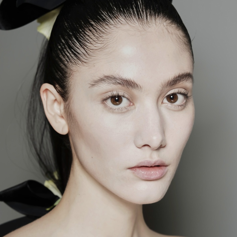 3 مستحضرات تخلصك من المظهر المزعج للمسامات على البشرة... تعرفي عليها