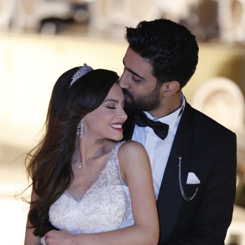 أبرز المشاهير الذين اختاروا شهر أبريل للزواج بينهم الفنانة السعودية مروة سالم