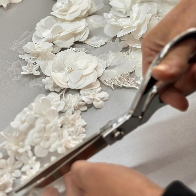 أسبوع الموضة العرائسي ينطلق من نيويورك وهذه توقعاتنا لإطلالات زفاف ربيع 2025