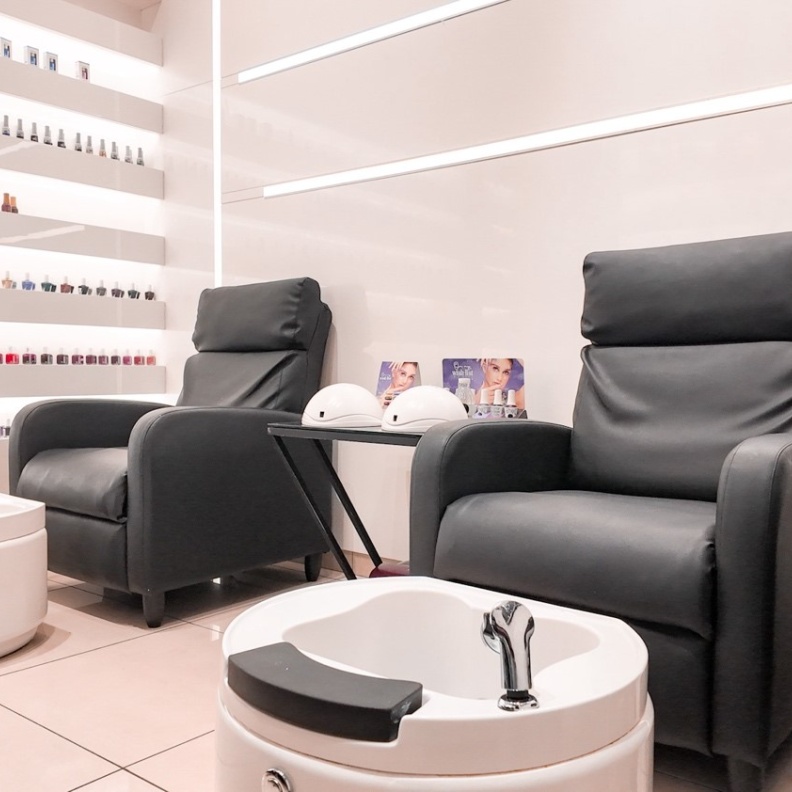 " عمرو صالون " الوجهة المثالية للجمال والأناقة!