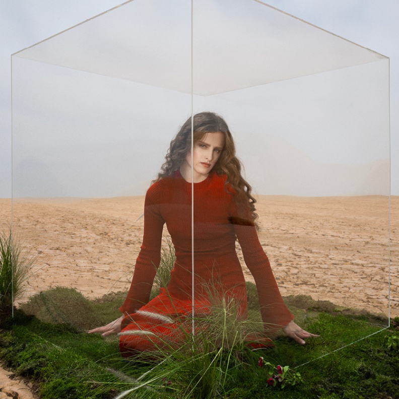 رسالة من "هي" تحتفي بعظمة الطبيعة الأم.. الأرض والحياة ونحن