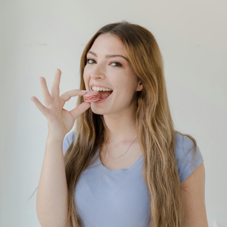 من الفوندو وصولًا للرامن الياباني: صيحاتٌ غذائية شهدها العالم خلال العقود الماضية