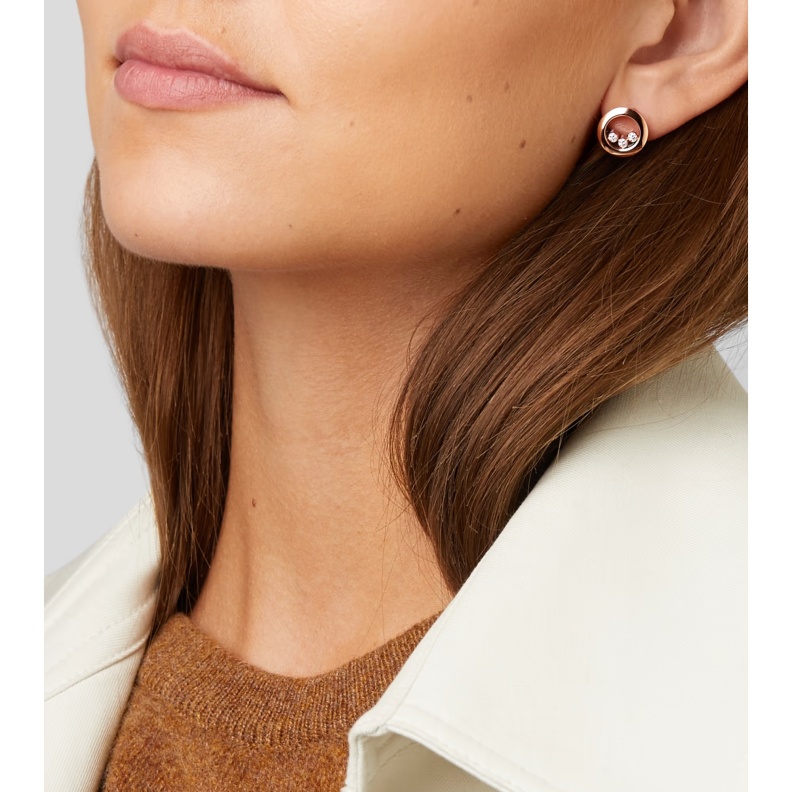 أقراط ناعمة راقية ملائمة للبنات من أشهر الماركات العالمية