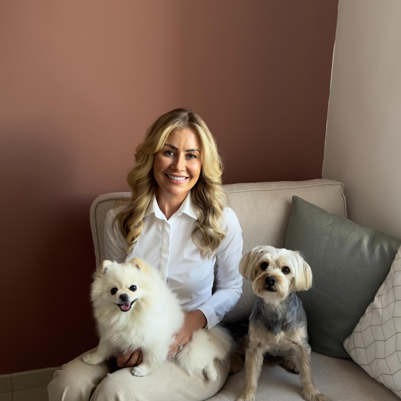 إدراك قيمة الأشياء والامتنان: دروسٌ تعلمتها ديبورا ديون من تجربتها مع التصلب المتعدد