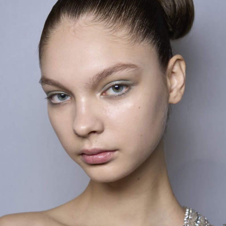 عطور لتجديد طاقتك الإيجابية في بداية الشهر