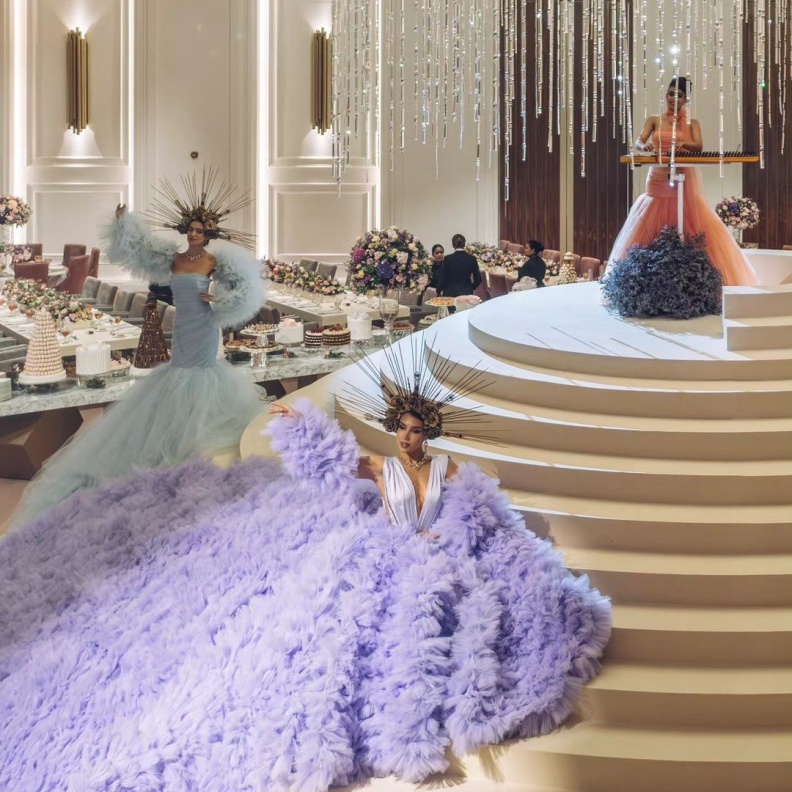 4اعراس سعودية فخمة بكل تفاصيلها من الديكور إلى الهدايا