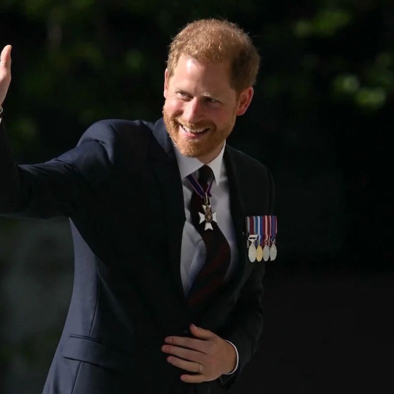 لماذا لم يشارك أفراد العائلة المالكة الأمير هاري ذكرى Invictus؟