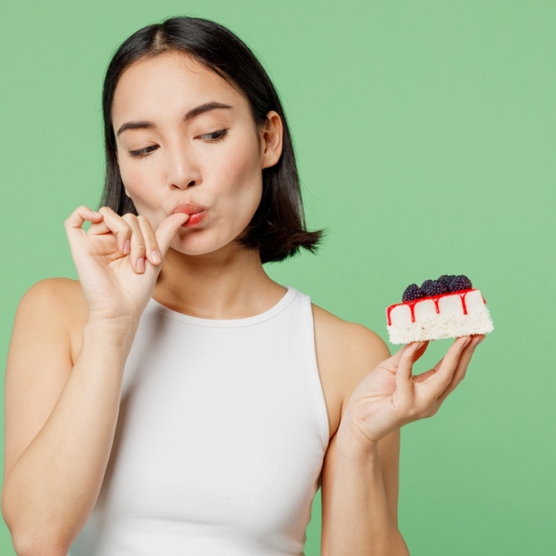 10 مبادئ للأكل الحدسي تساعدكِ في بناء علاقة صحية مع الطعم