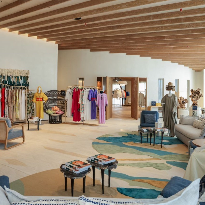 أبرز العلامات السعودية المشاركة في SHOWROOMS  أسبوع الموضة في البحر الأحمر