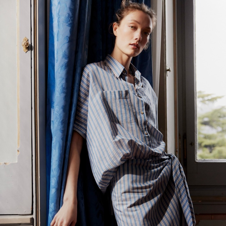 تصاميم Brunello Cucinelli مرادفة للكلاسيكية التي تدوم للأبد... اكتشفي أجمل الإطلالات عبر Mytheresa