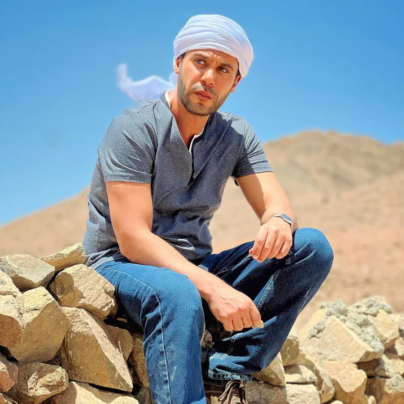 محمد إمام في فيلم "اللعب مع العيال"