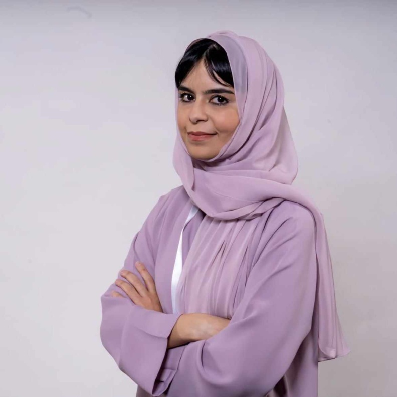 مسيرة نجاح أدبية مع الروائية السعودية نسرين غندورة