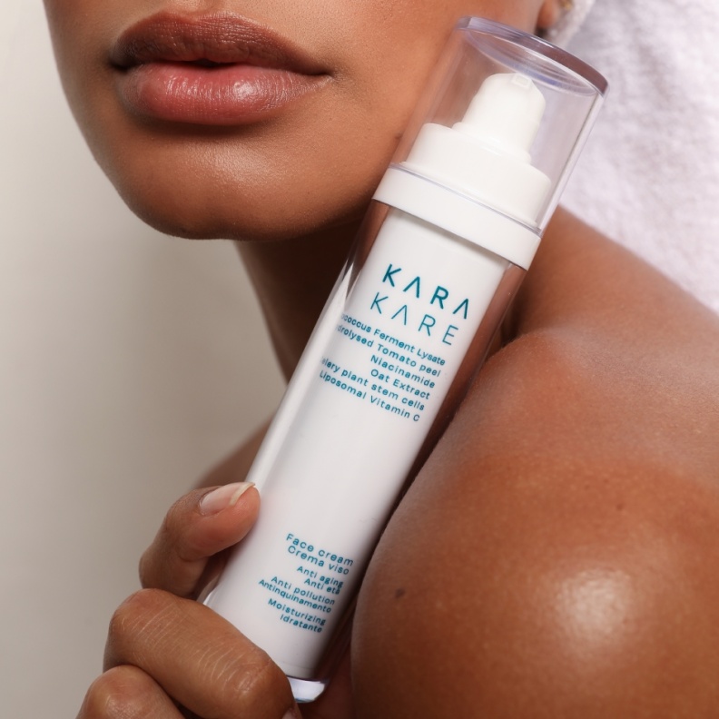    علامة Kara Kare تطرح مستحضرات العناية بالبشرة  في الصيف مع خلاصة قشر الطماطم