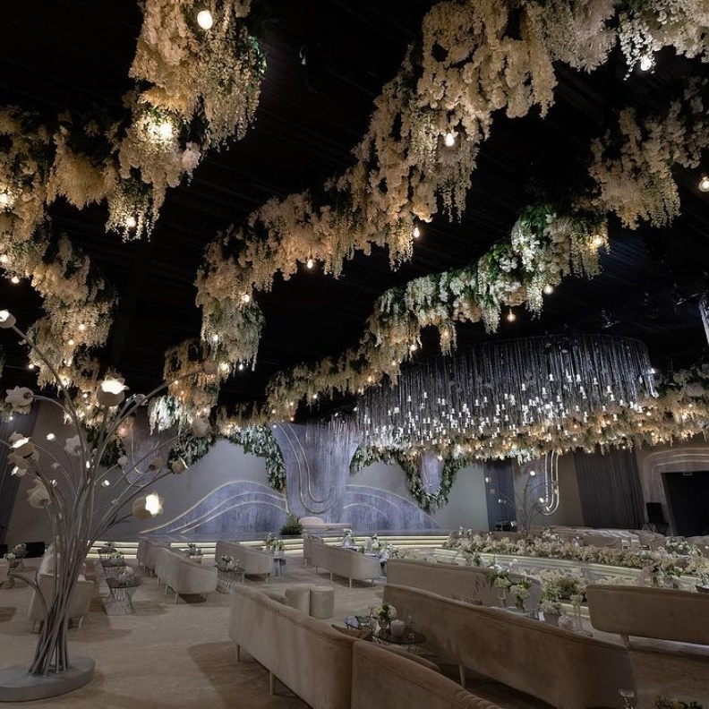 ديكور حفل زفاف من المصمم السعودي تركي المحيسن