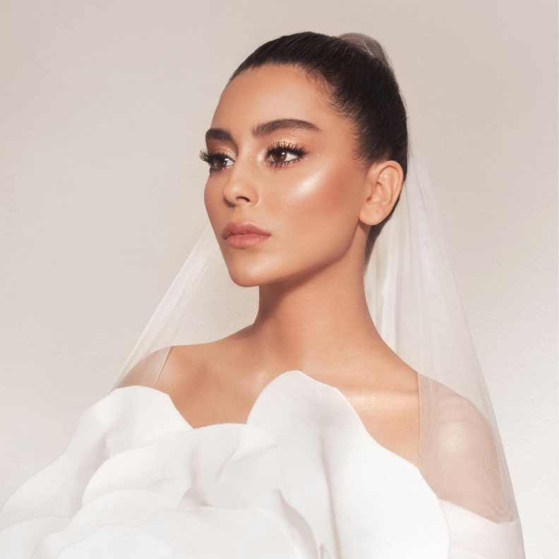 تعرفي على أبرز اتجاهات ألوان مكياج عروس صيف 2024 من أهم خبراء التجميل
