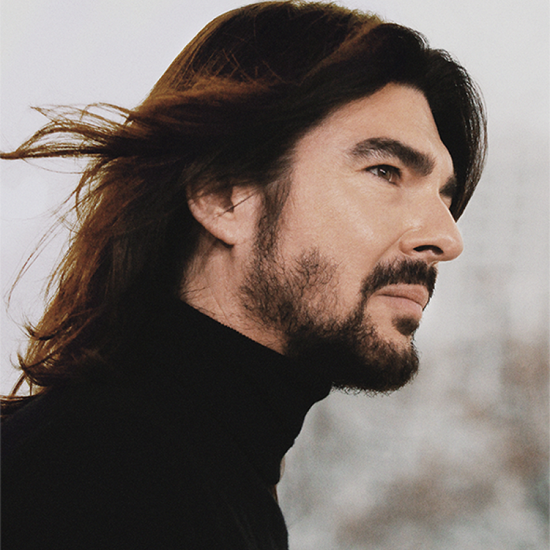 فرنسي الهوية، عربي الأحلام.. ستيفان رولان لـ"هي":  هدفي تحريك عواطف الناس.. فلا حياة بلا عاطفة