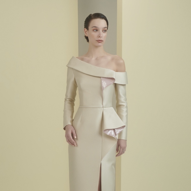 موضة اللون الذهبي المات تضمن لك ستايل متجدّد في صيف 2024