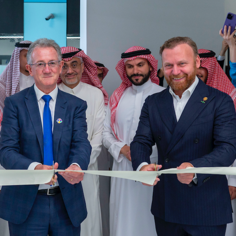 صنع في الرياض.. هيئة الأزياء تعلن افتتاح استديو "ذا لاب" الحاضن للإبداع في مدينة محمد بن سلمان غير الربحية