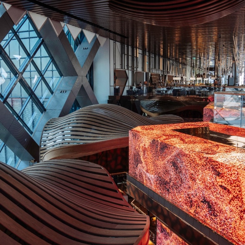 الفنان جيسي وولستون يكشف عن عمله الفني الرقمي في  "ذا لينك" في منتجع ون آند أونلي ون زعبيل