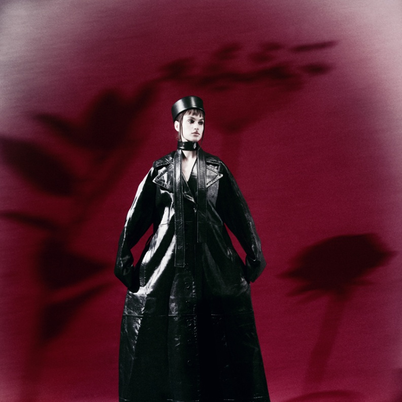 جلسة تصويرية خاصة بـ"هي" بعنوان "الأناقة في الغموض"